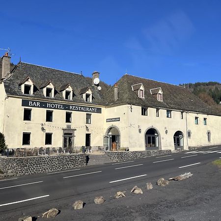 Gite-Auberge Du Pont De Lanau Neuvéglise Dış mekan fotoğraf